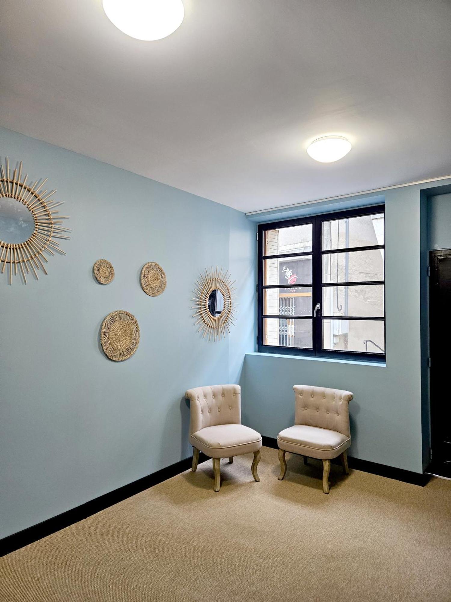Onyx Blue Apartment *